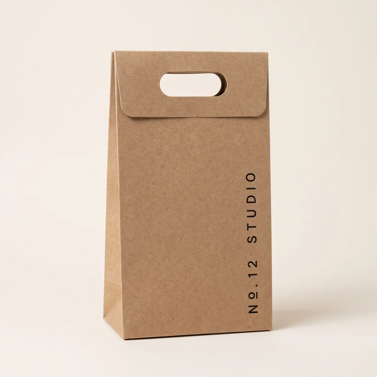 Custom custom paper bags by Packaging Hippo